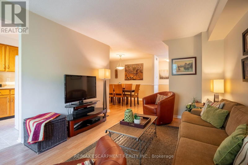  19 - 2155 Duncaster Drive  Burlington (Brant Hills), L7P4R4 | Image 6