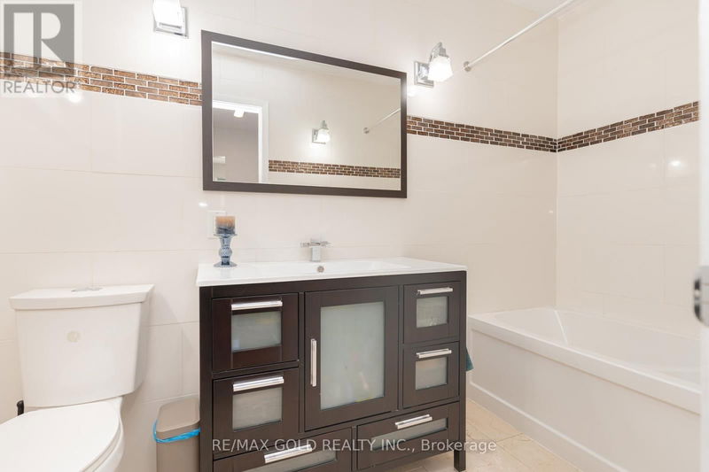 118 Earnscliffe null  Brampton (Southgate), L6T2B5 | Image 12