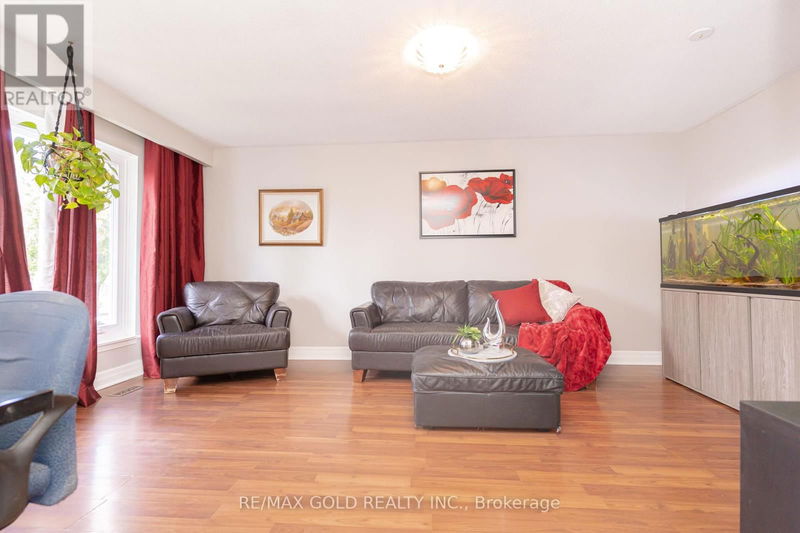 118 Earnscliffe null  Brampton (Southgate), L6T2B5 | Image 4