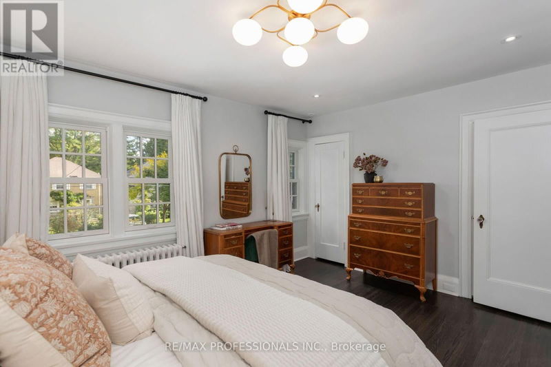 90 Willingdon Boulevard  Toronto (Kingsway South), M8X2H7 | Image 30