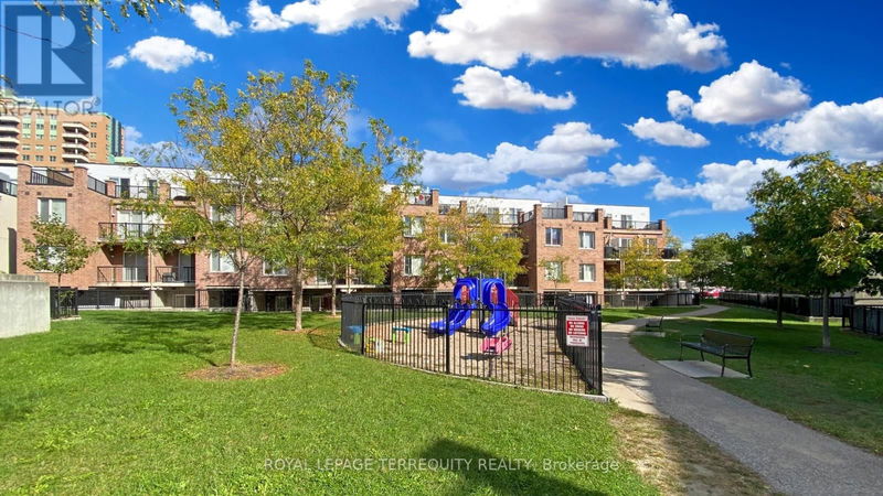  2027 - 3031 Finch Avenue West Toronto (Humbermede), M9M0A3 | Image 17