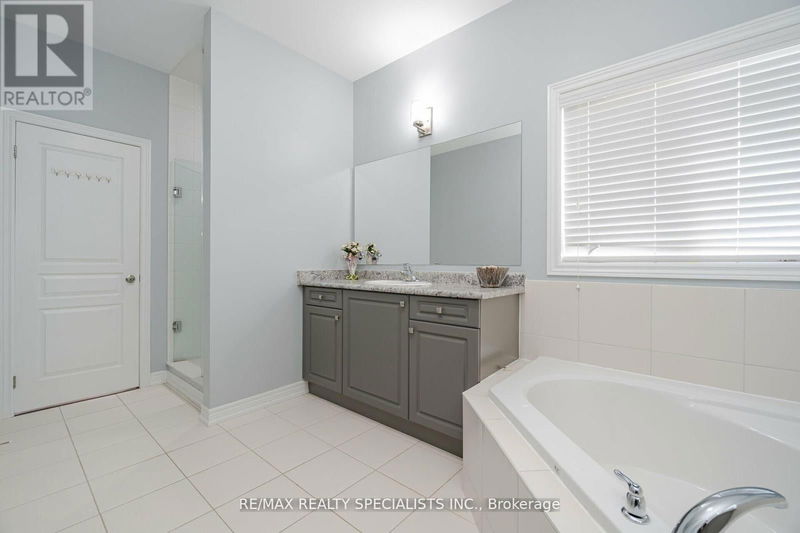 29 Ezra Crescent  Brampton (Northwest Brampton), L7A5A6 | Image 20