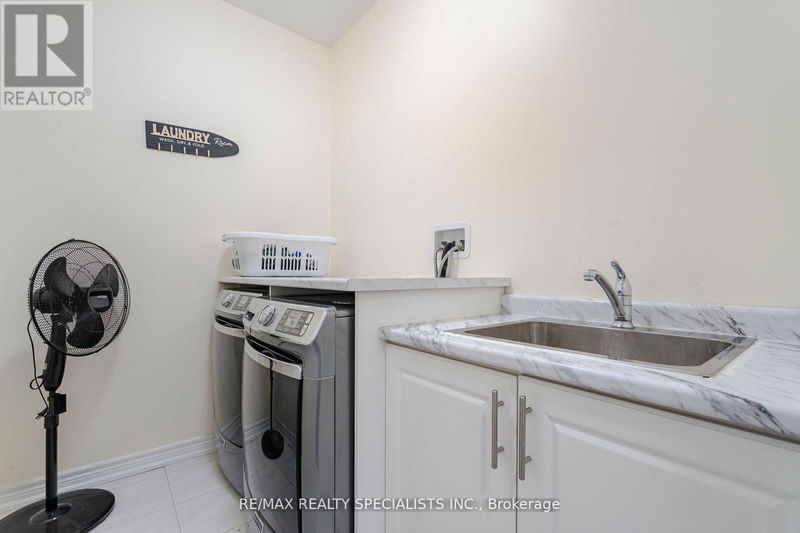 29 Ezra Crescent  Brampton (Northwest Brampton), L7A5A6 | Image 29