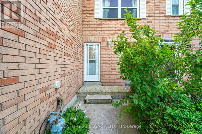 89 Cutters Crescent  Brampton (Fletcher's West), L6Y4M2 | Image 2