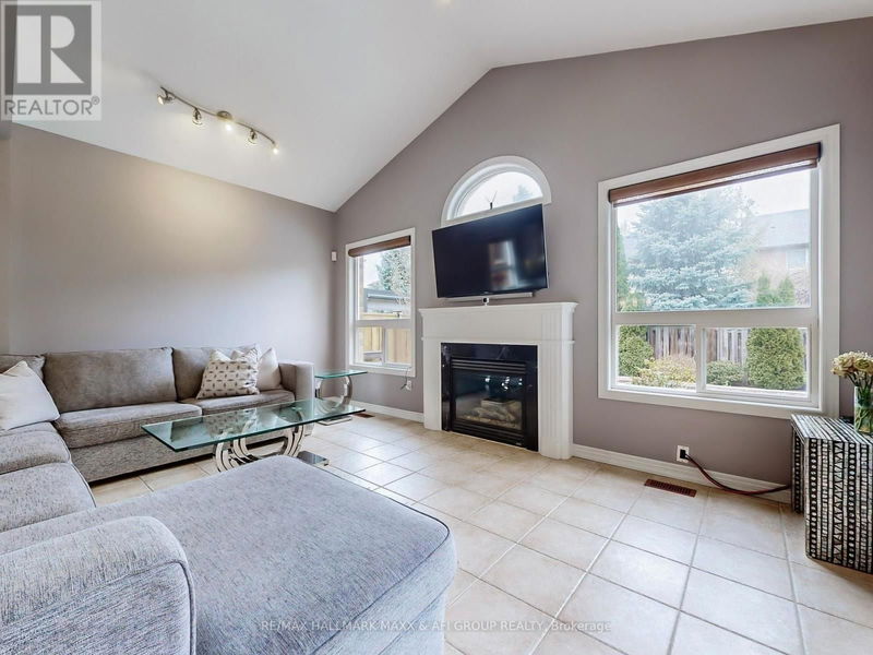 2211 Stratus Drive  Oakville (West Oak Trails), L6M4W5 | Image 8