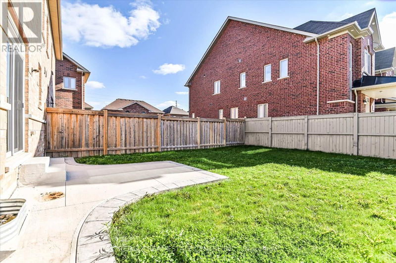 31 Divinity Circle  Brampton (Northwest Brampton), L7A3Y3 | Image 32