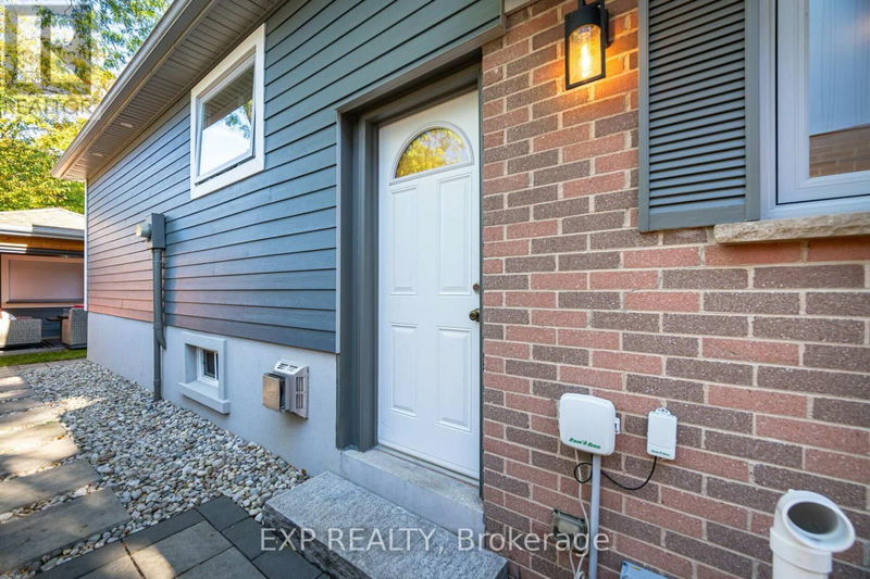 411 Sunset Drive  Oakville (Bronte West), L6L3N3 | Image 32