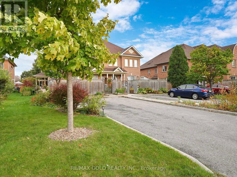 15 Pressed Brick Drive  Brampton (Brampton North), L6V4K8 | Image 37