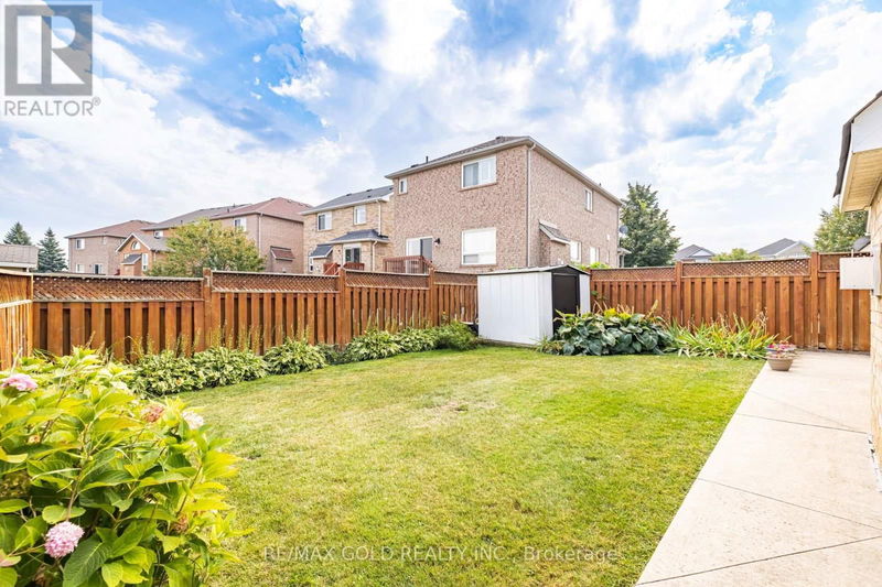 5 Shady Oak Lane  Brampton (Sandringham-Wellington), L6R2Z2 | Image 37