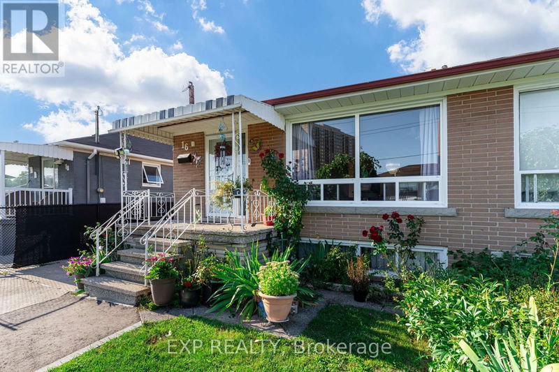 16 Heavitree Drive  Toronto (Downsview-Roding-CFB), M3L1K6 | Image 37