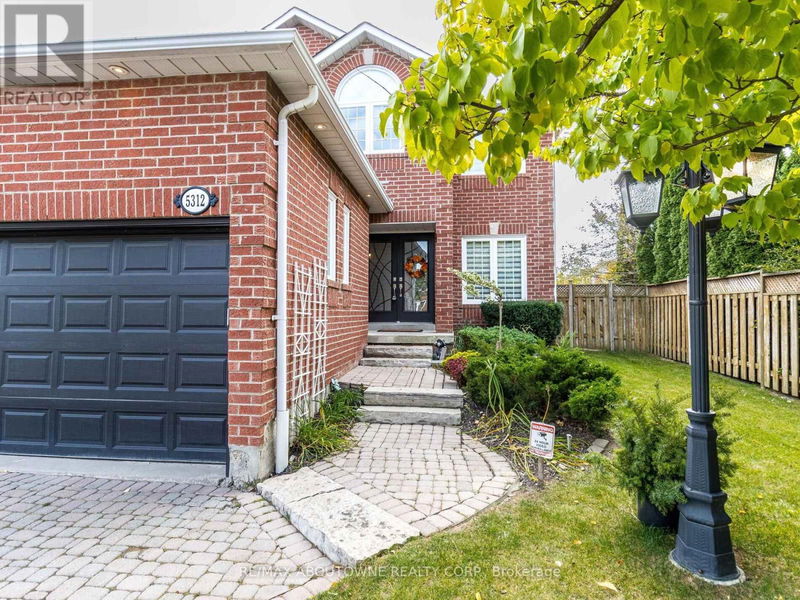 5312 Fallingbrook Drive  Mississauga (East Credit), L5V1P6 | Image 4