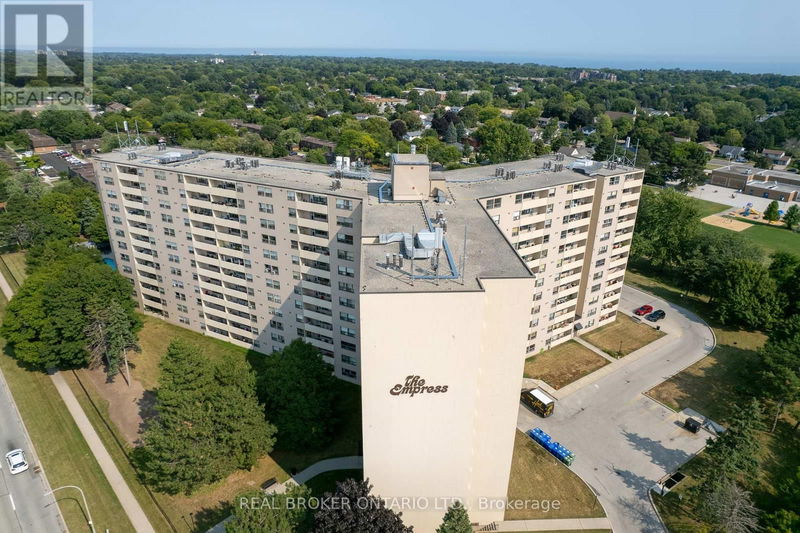  109 - 700 Dynes Road  Burlington (Roseland), L7N3M2 | Image 1