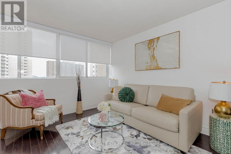  802 - 3590 Kaneff Crescent  Mississauga (Mississauga Valleys), L5A3X3 | Image 11