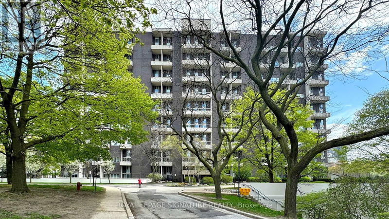  724 - 60 Southport Street  Toronto (High Park-Swansea), M6S3N4 | Image 2