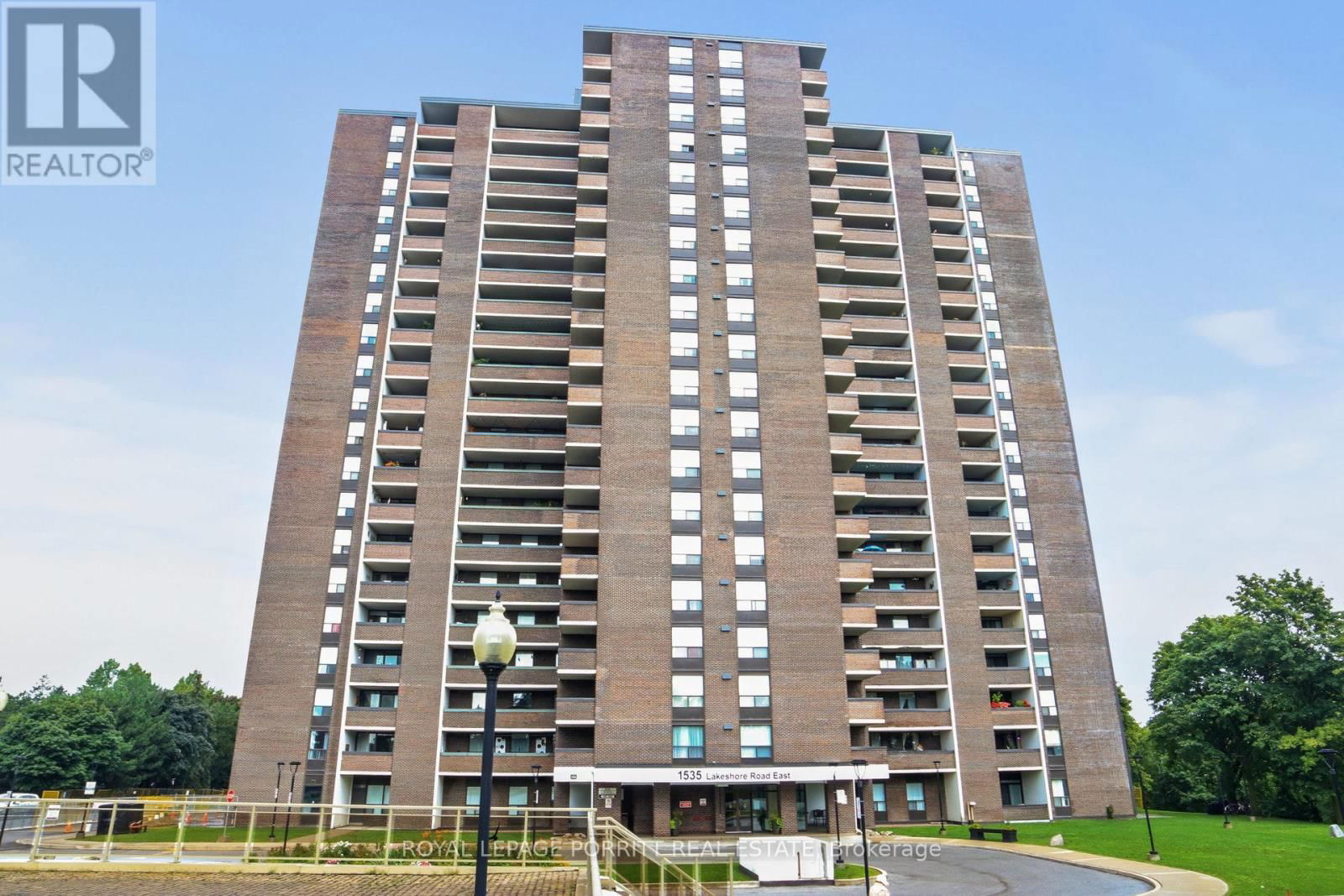 1407 - 1535 LAKESHORE ROAD E Image 1