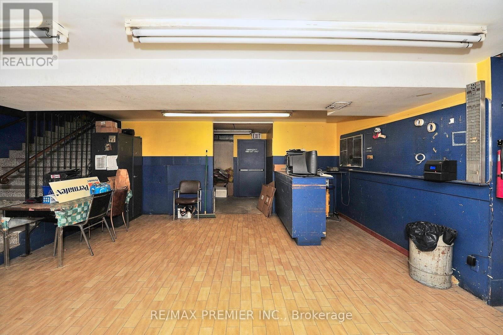 UNIT G - 2120 EGLINTON AVENUE W Image 17