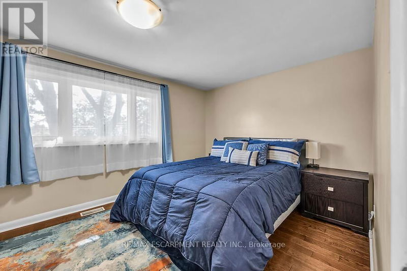 2439 Barclay Road  Burlington (Roseland), L7R2B7 | Image 14