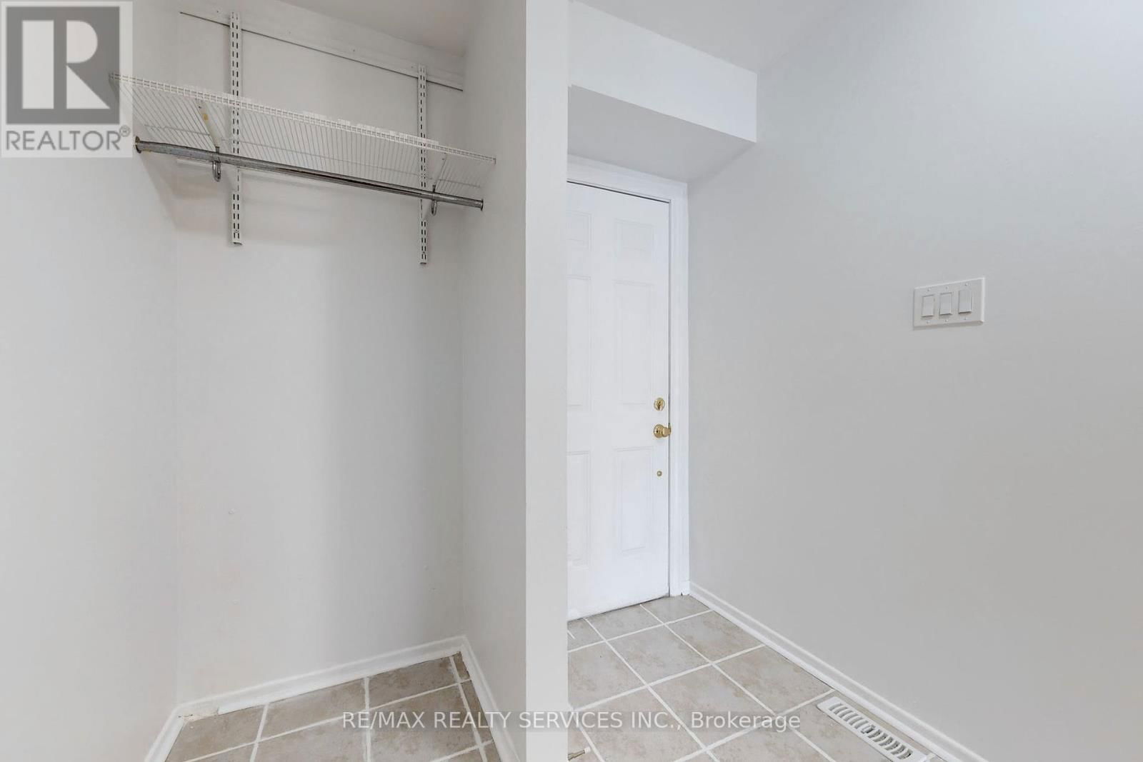 60 - 1020 CENTRAL PARK DRIVE Image 3