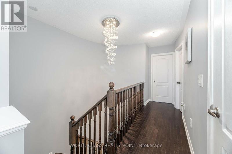 34 Davenfield Circle  Brampton (Brampton East), L6P4M2 | Image 22