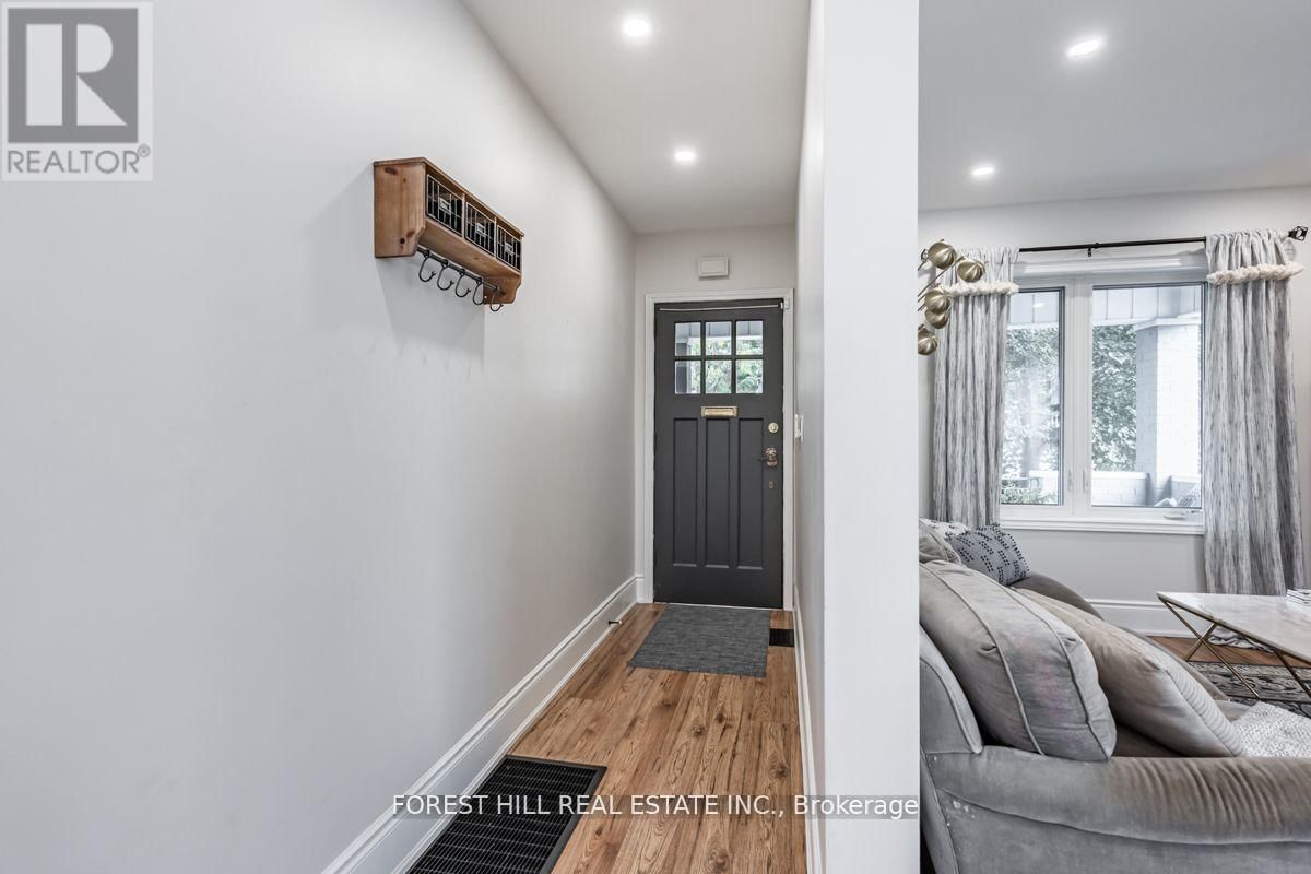 84 EARLSCOURT AVENUE Image 4