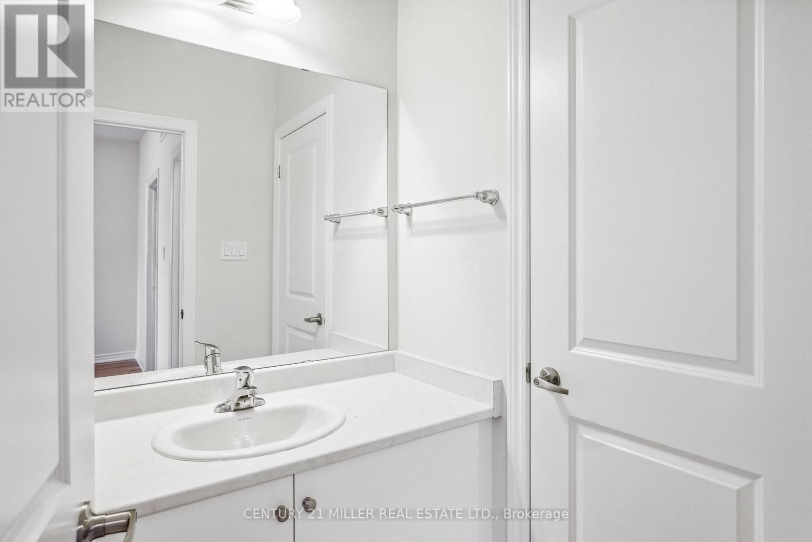 1408 OAKMONT COMMON Image 30