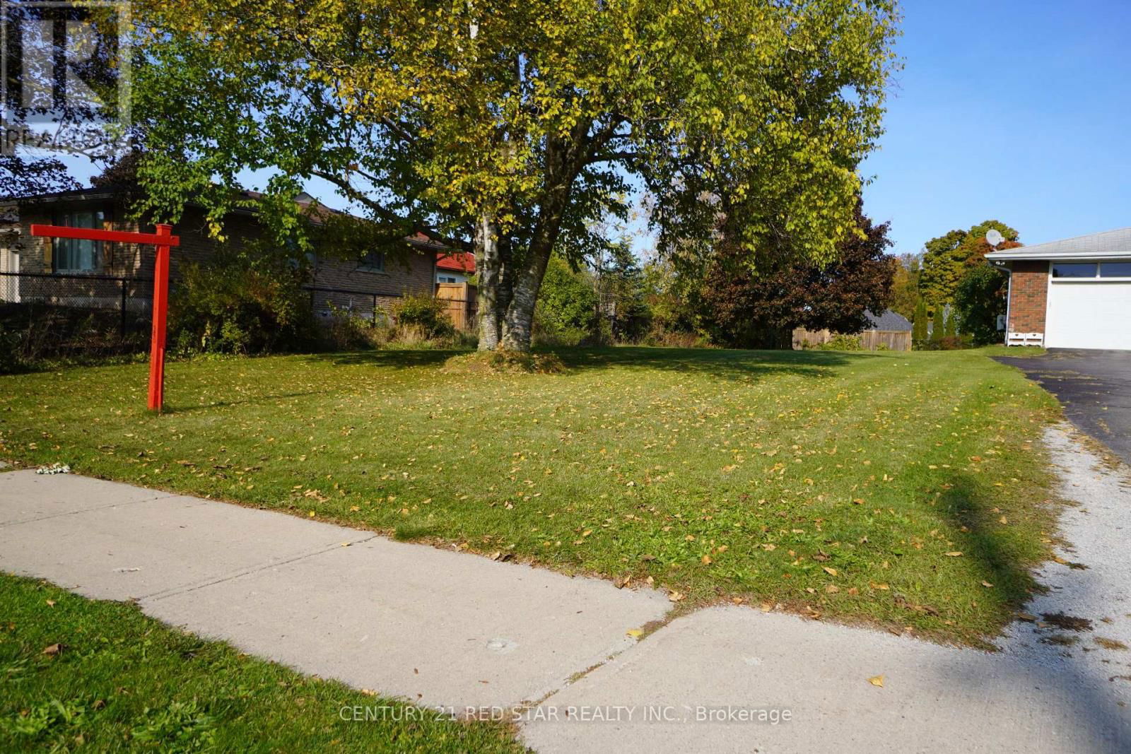 157 CHURCHILL ROAD S Image 4