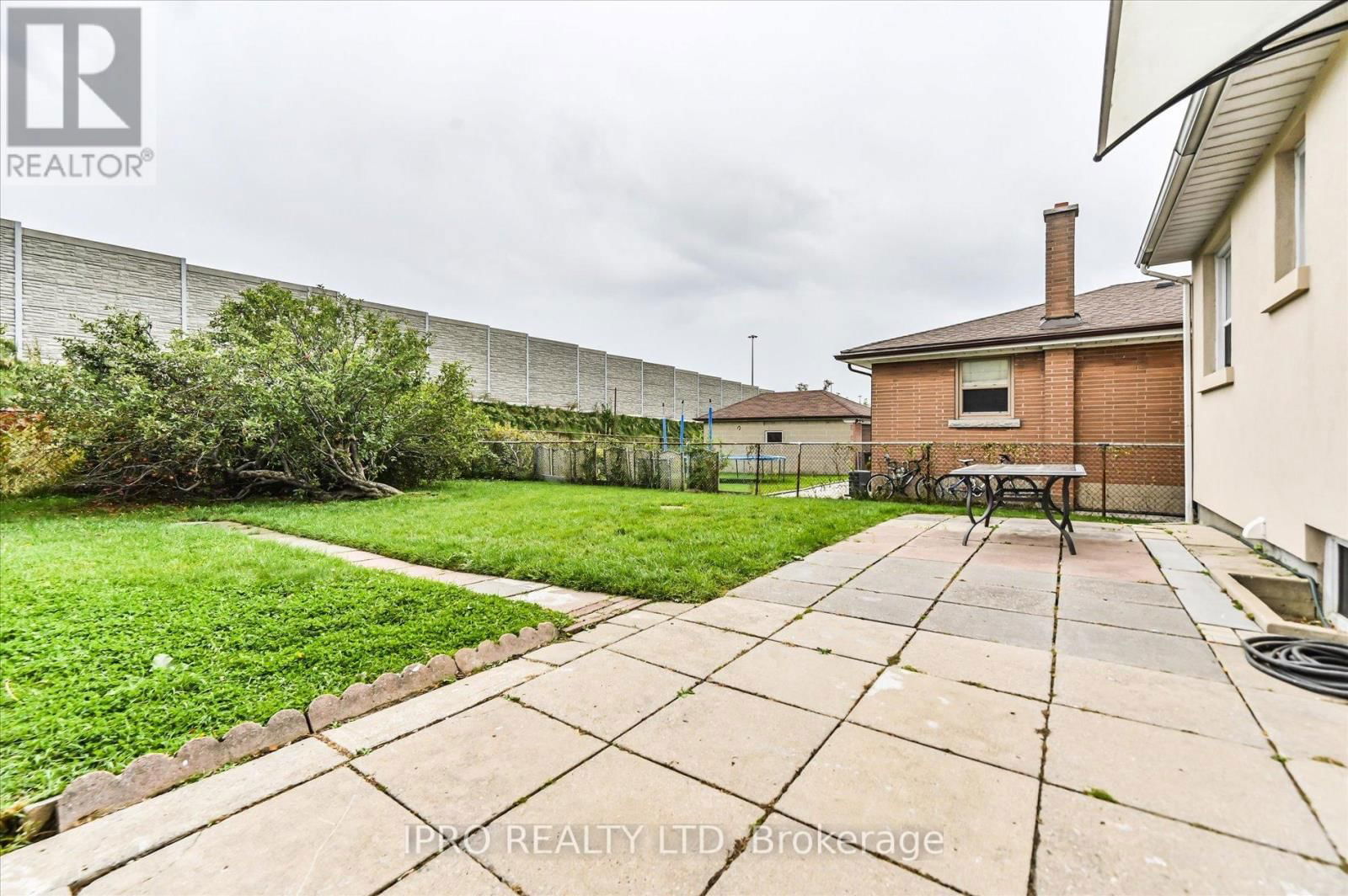 135 DOWNSVIEW AVENUE Image 34