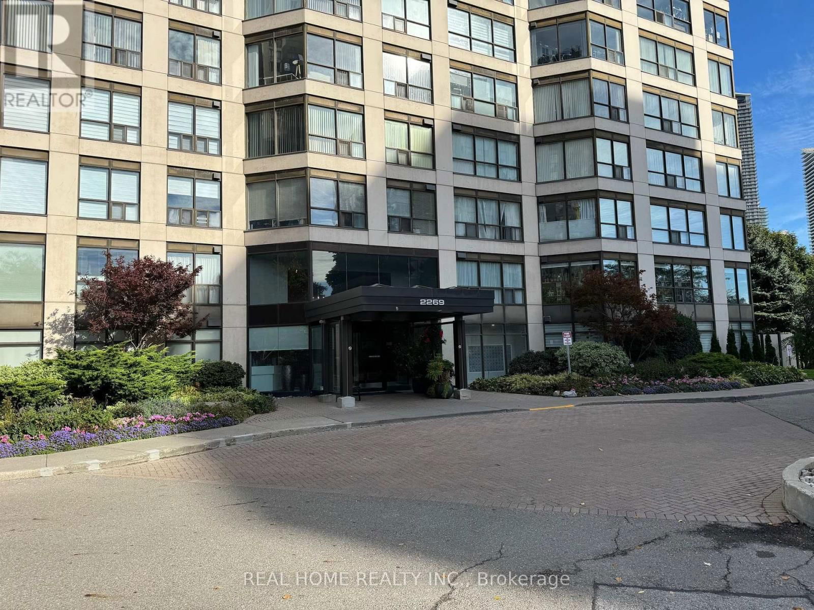 907 - 2269 LAKE SHORE BOULEVARD W Image 3