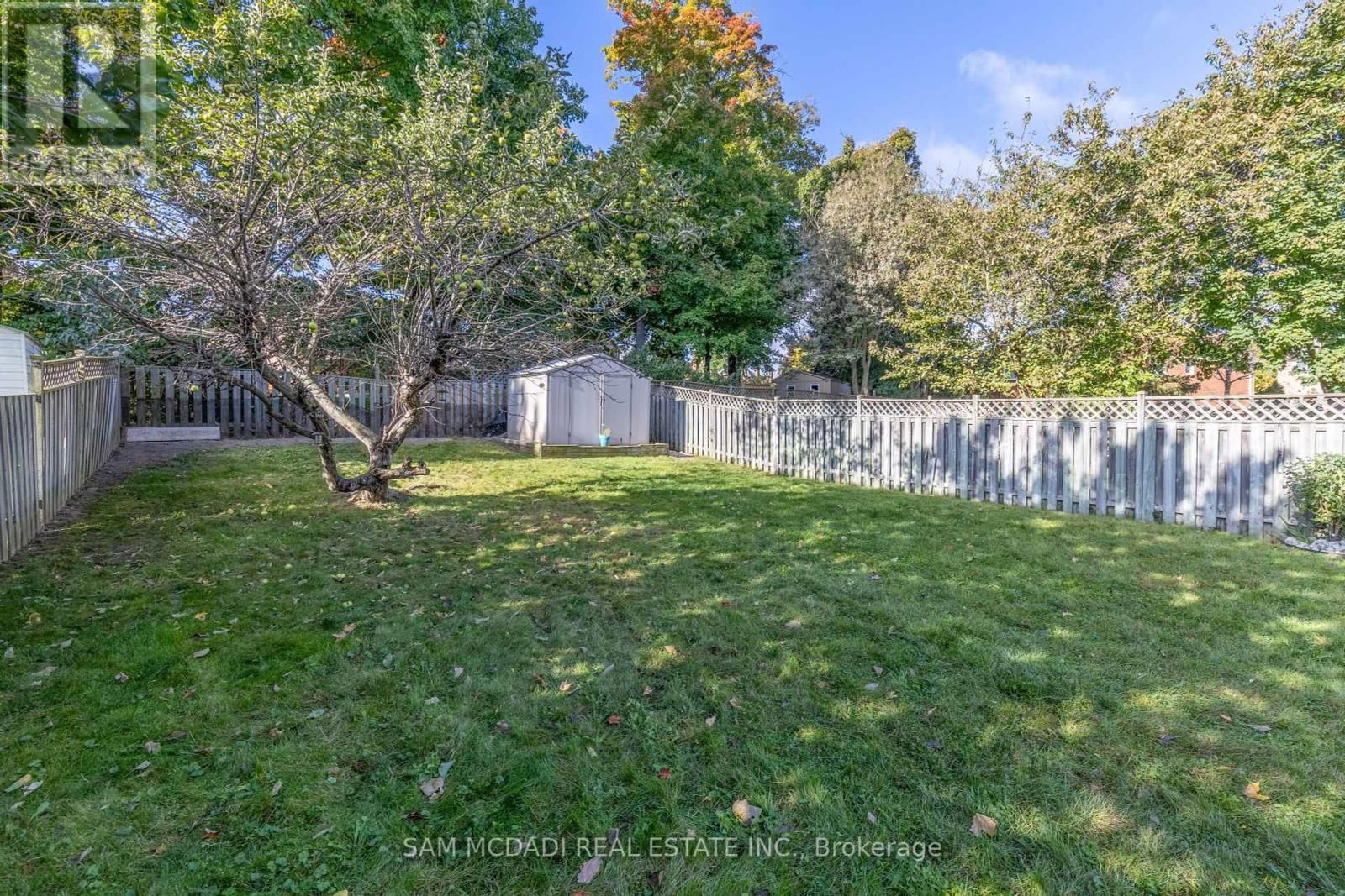 5392 CHAMPLAIN TRAIL Image 35