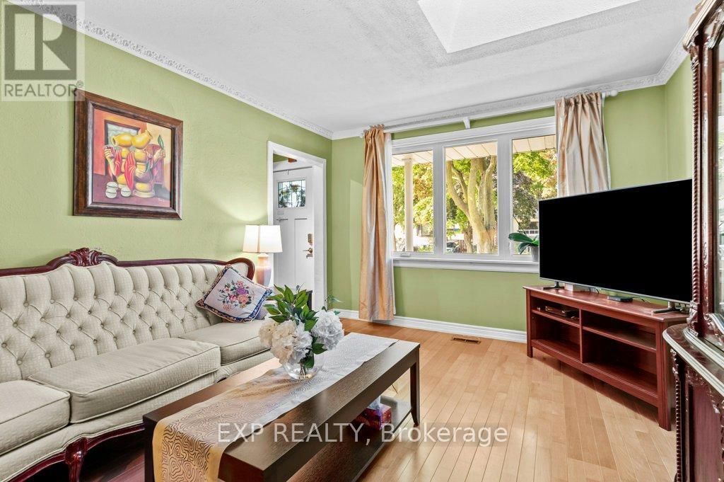 27 STOCK AVENUE Image 5