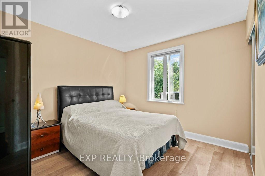 27 STOCK AVENUE Image 8