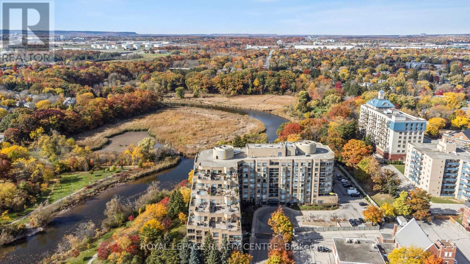 606 - 2511 LAKESHORE ROAD W Image 31