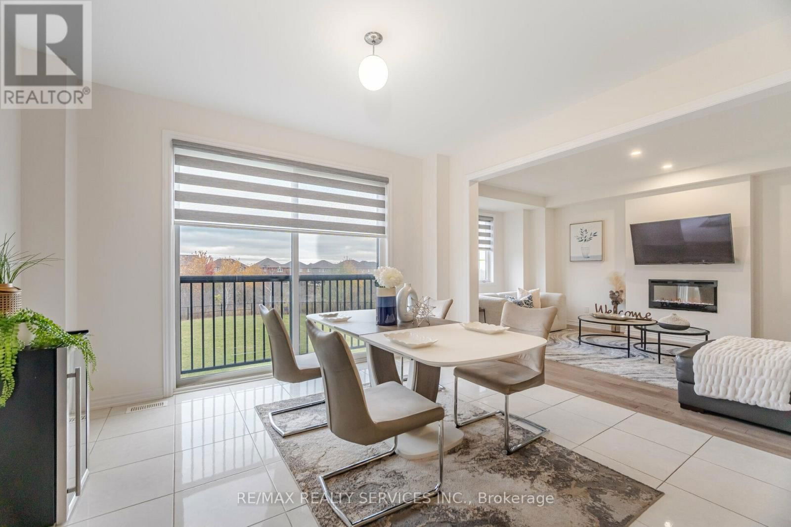 43 RAINBROOK CLOSE Image 12