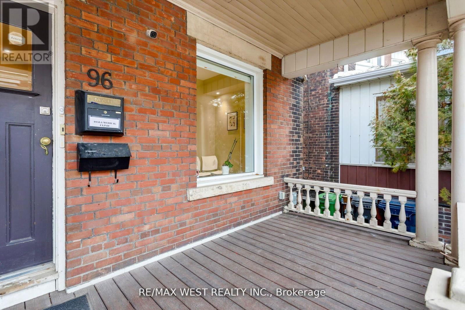 96 RONCESVALLES AVENUE Image 2