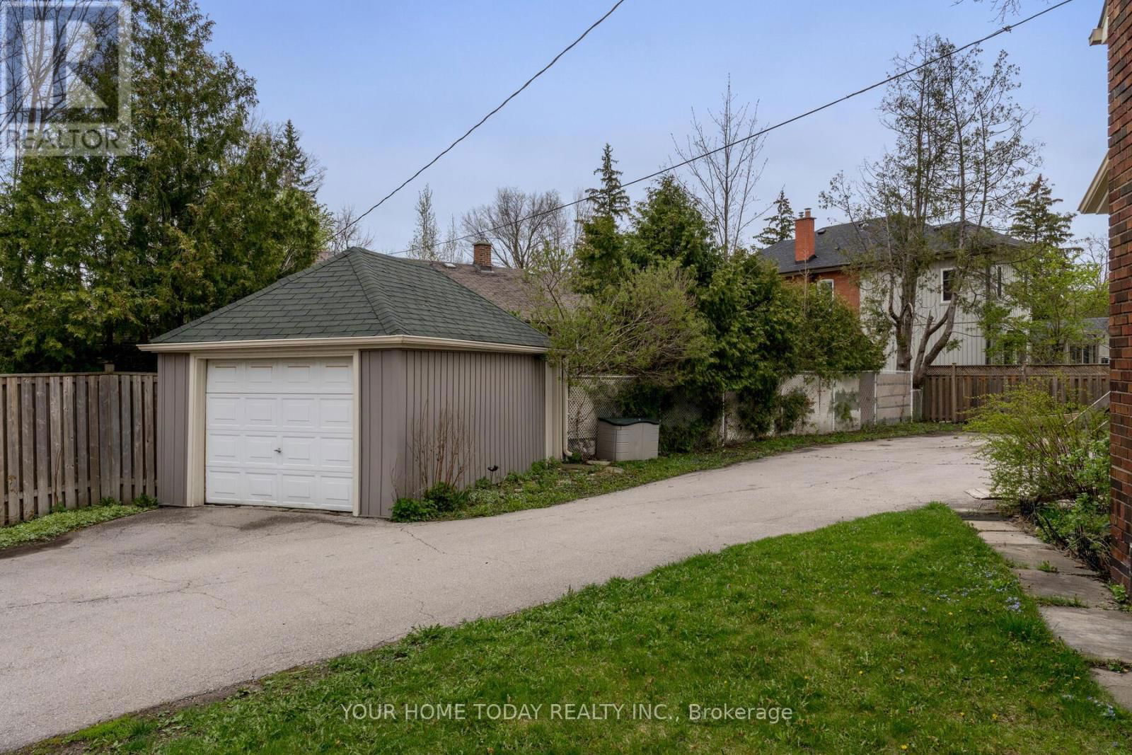 75 GUELPH STREET Image 35