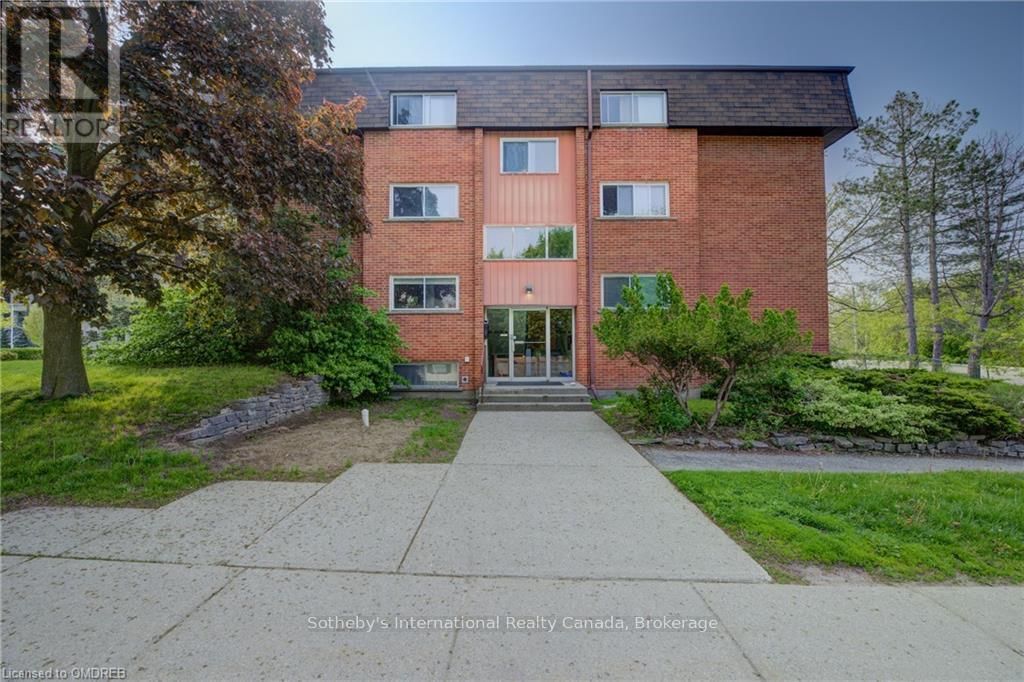 35 JOHN STREET W Image 1