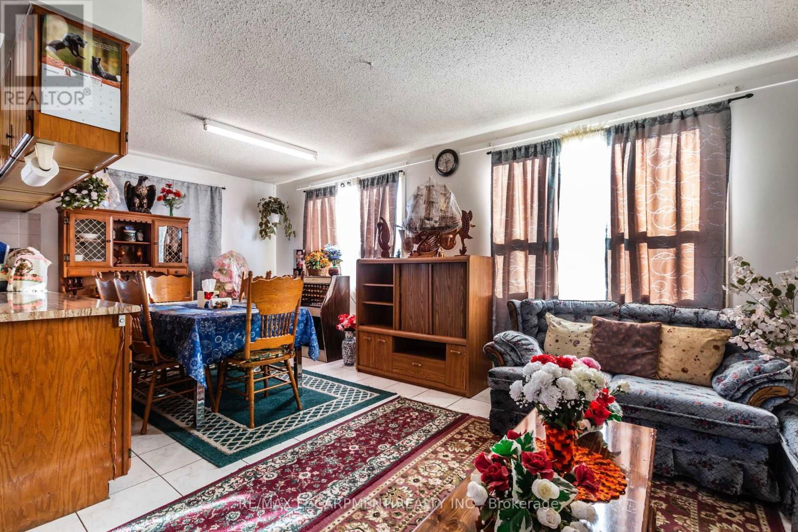 1295 CANNON STREET EAST Image 15