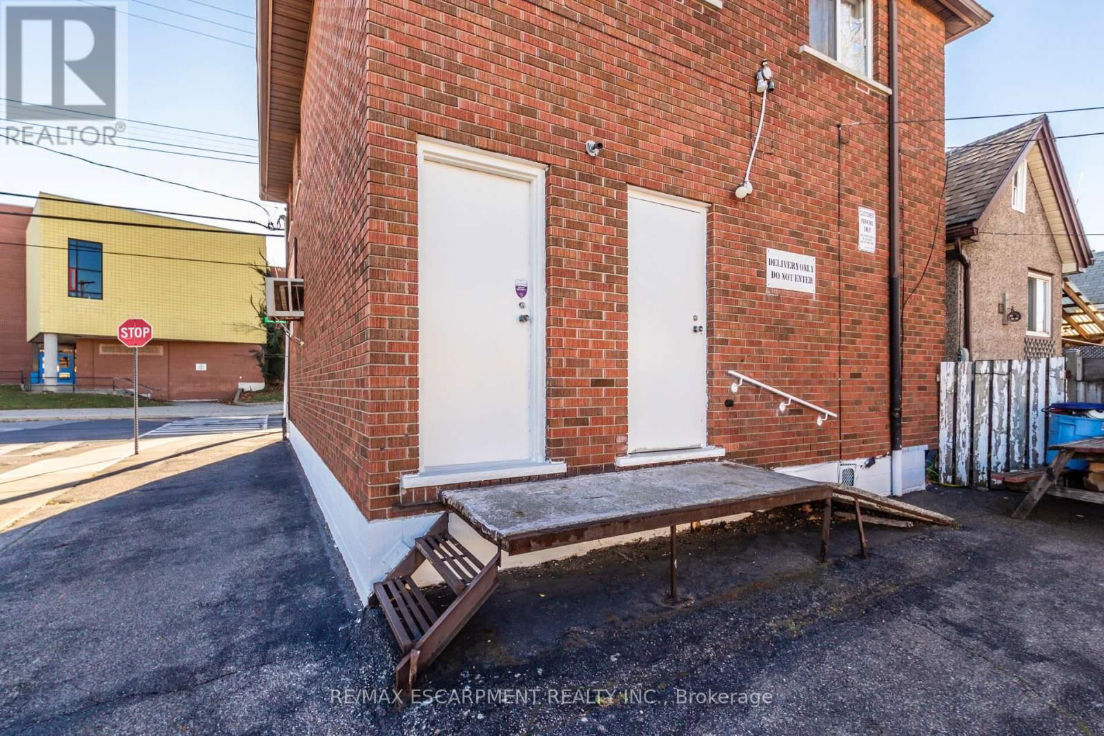 1295 CANNON STREET EAST Image 34