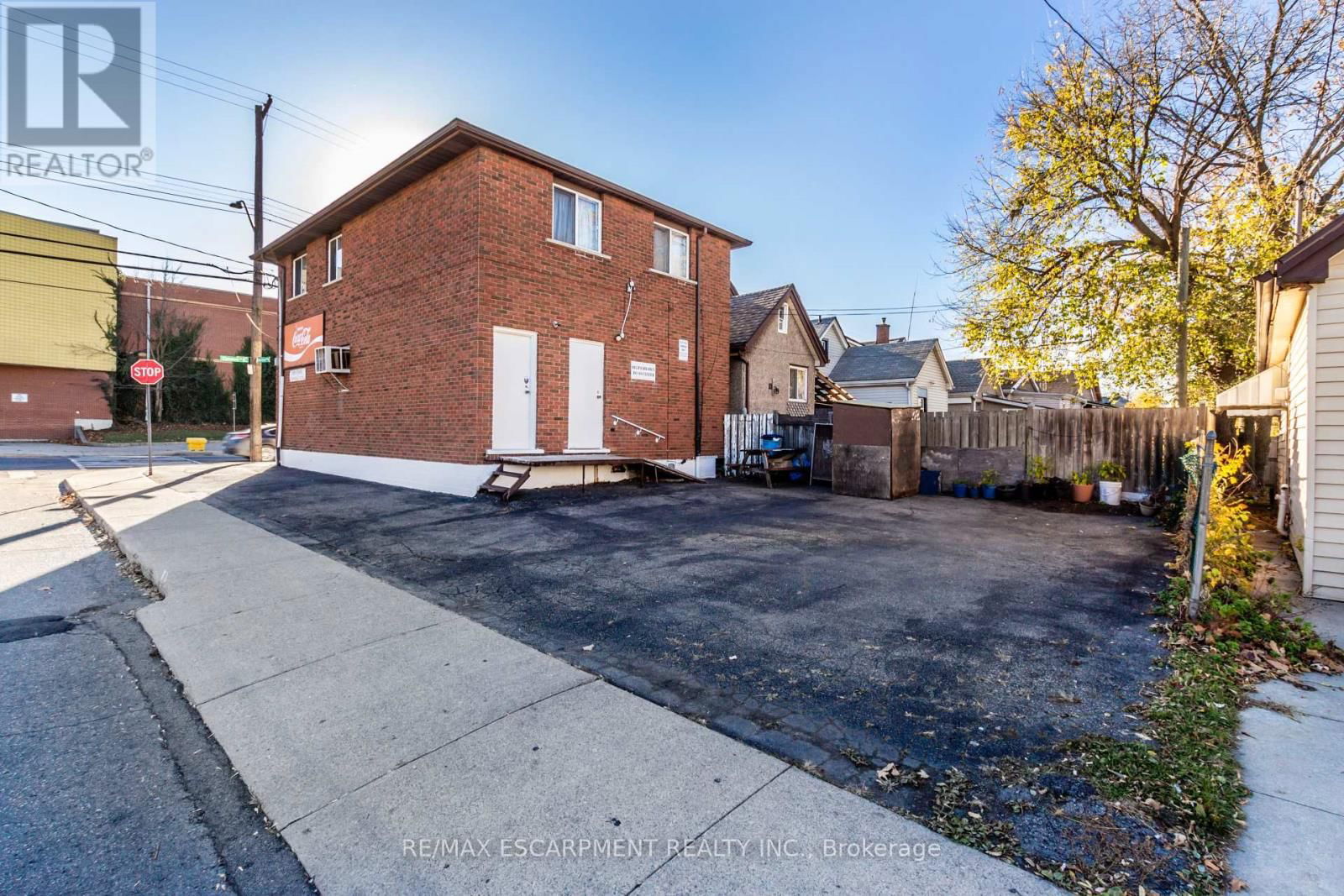 1295 CANNON STREET EAST Image 36