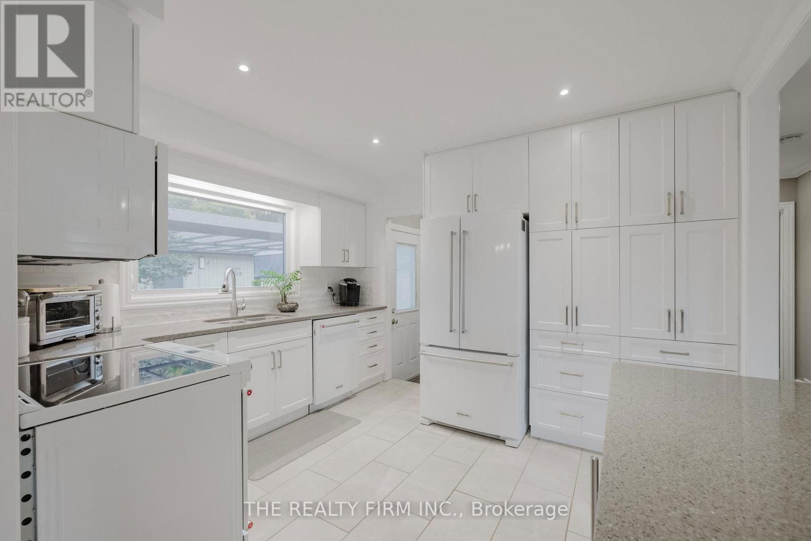 30 MCLEAN DRIVE Image 4