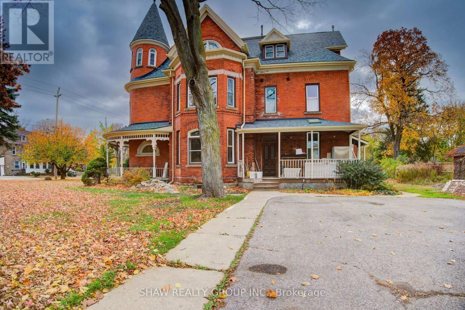 D - 706 QUEENSTON ROAD Image 2