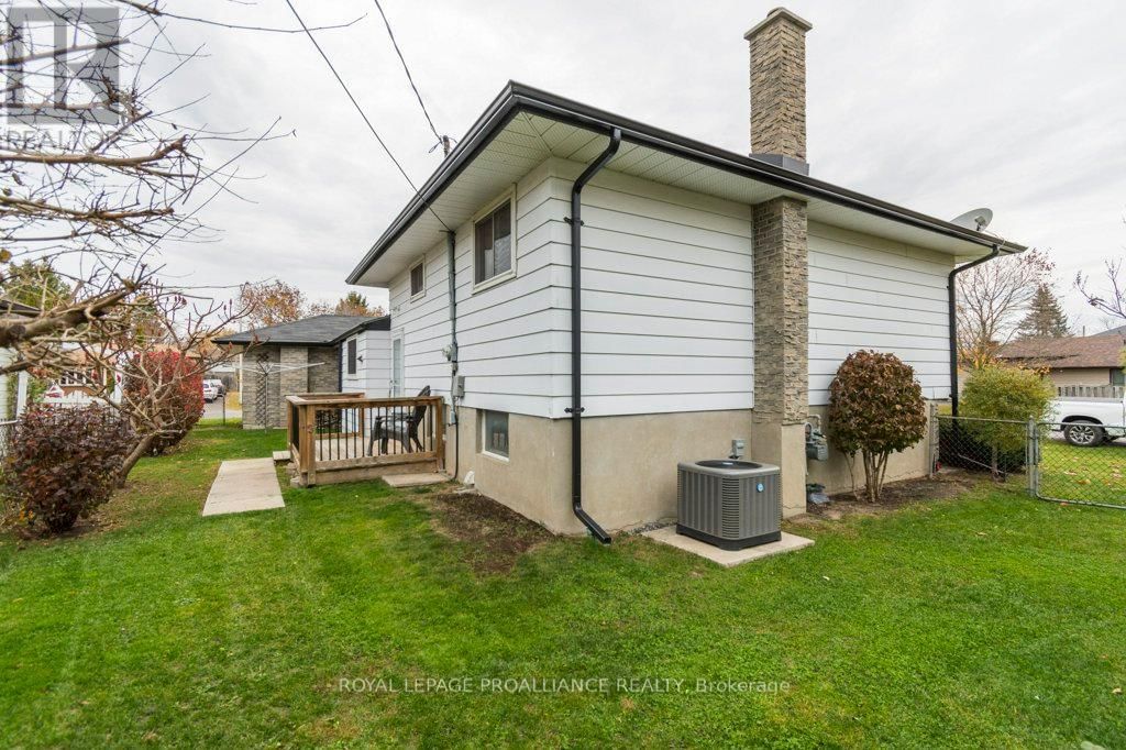 262 BARRETT BOULEVARD Image 24