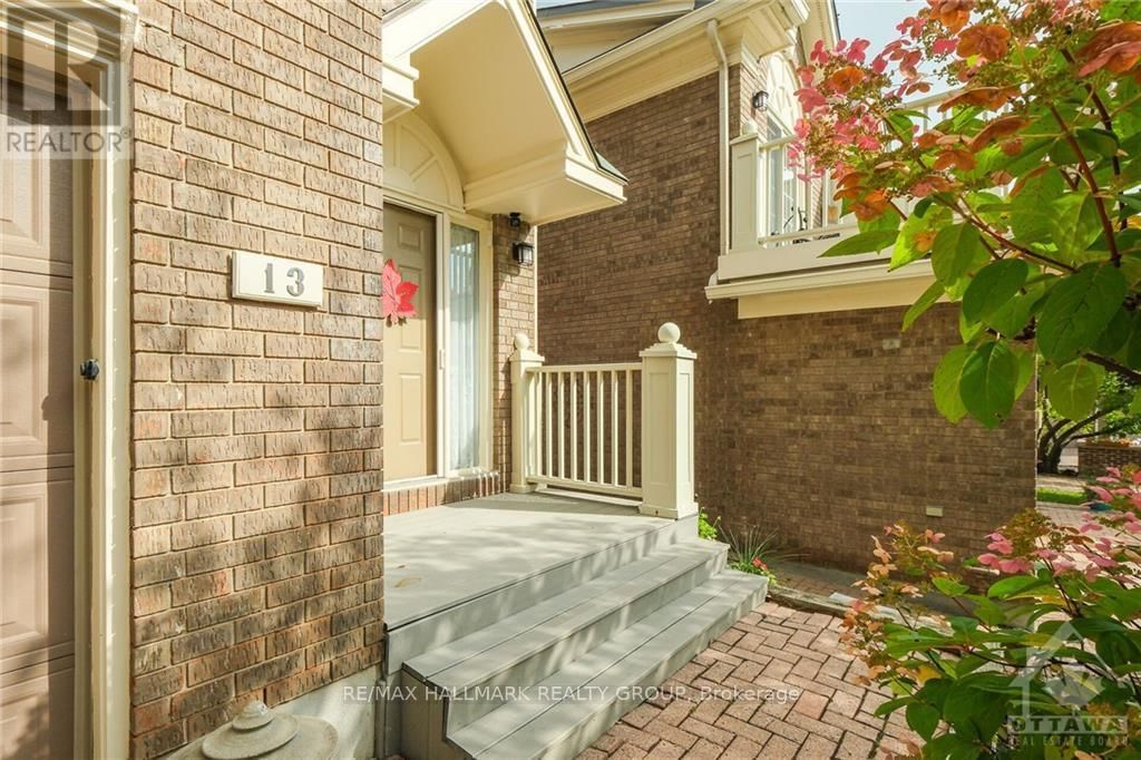 13 WATERFORD WAY Image 3