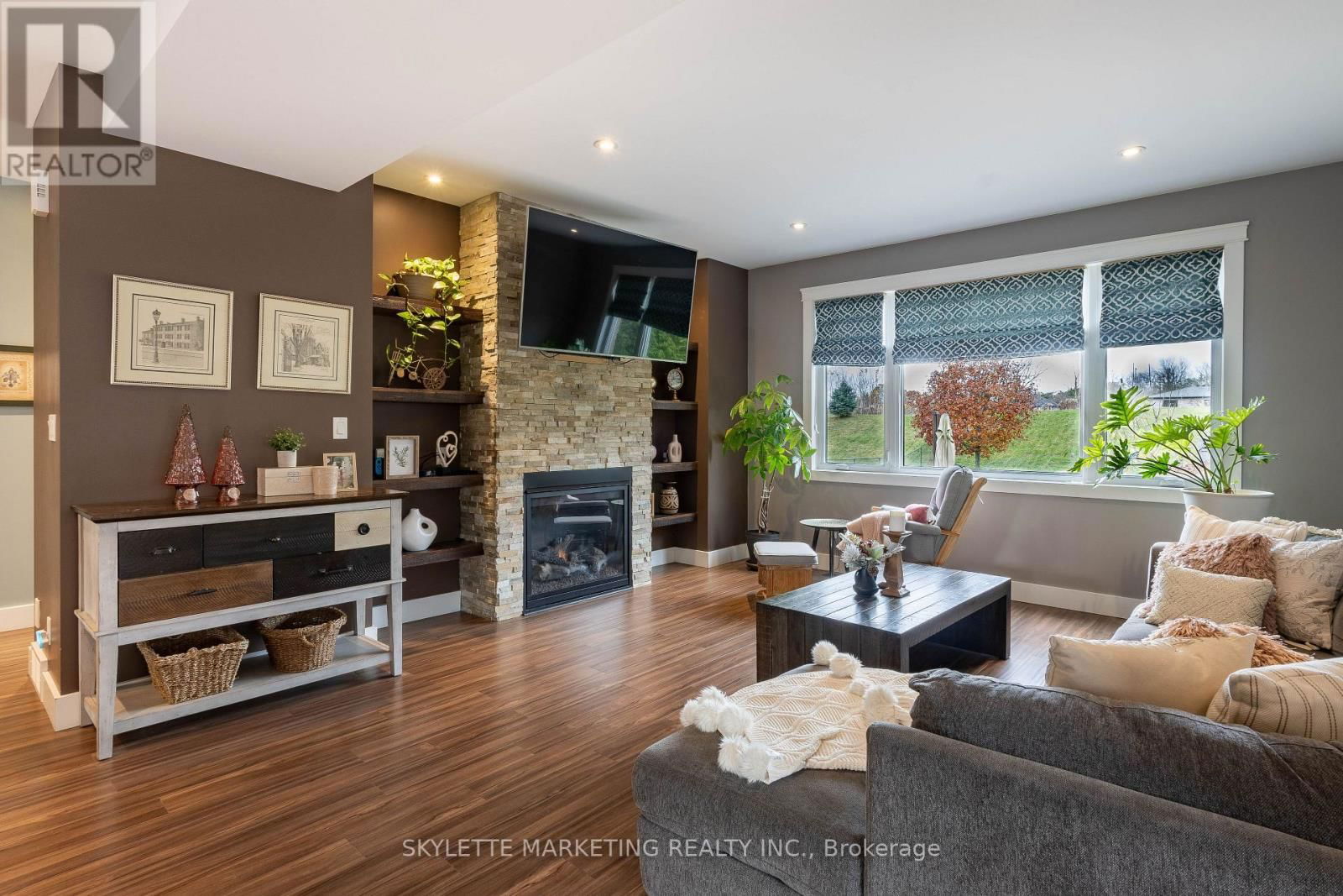 536 JULIANA DRIVE Image 11