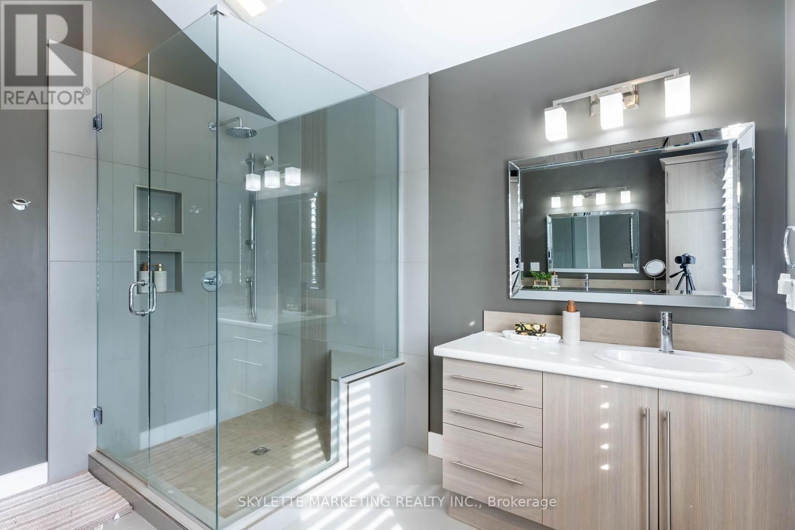 536 JULIANA DRIVE Image 29