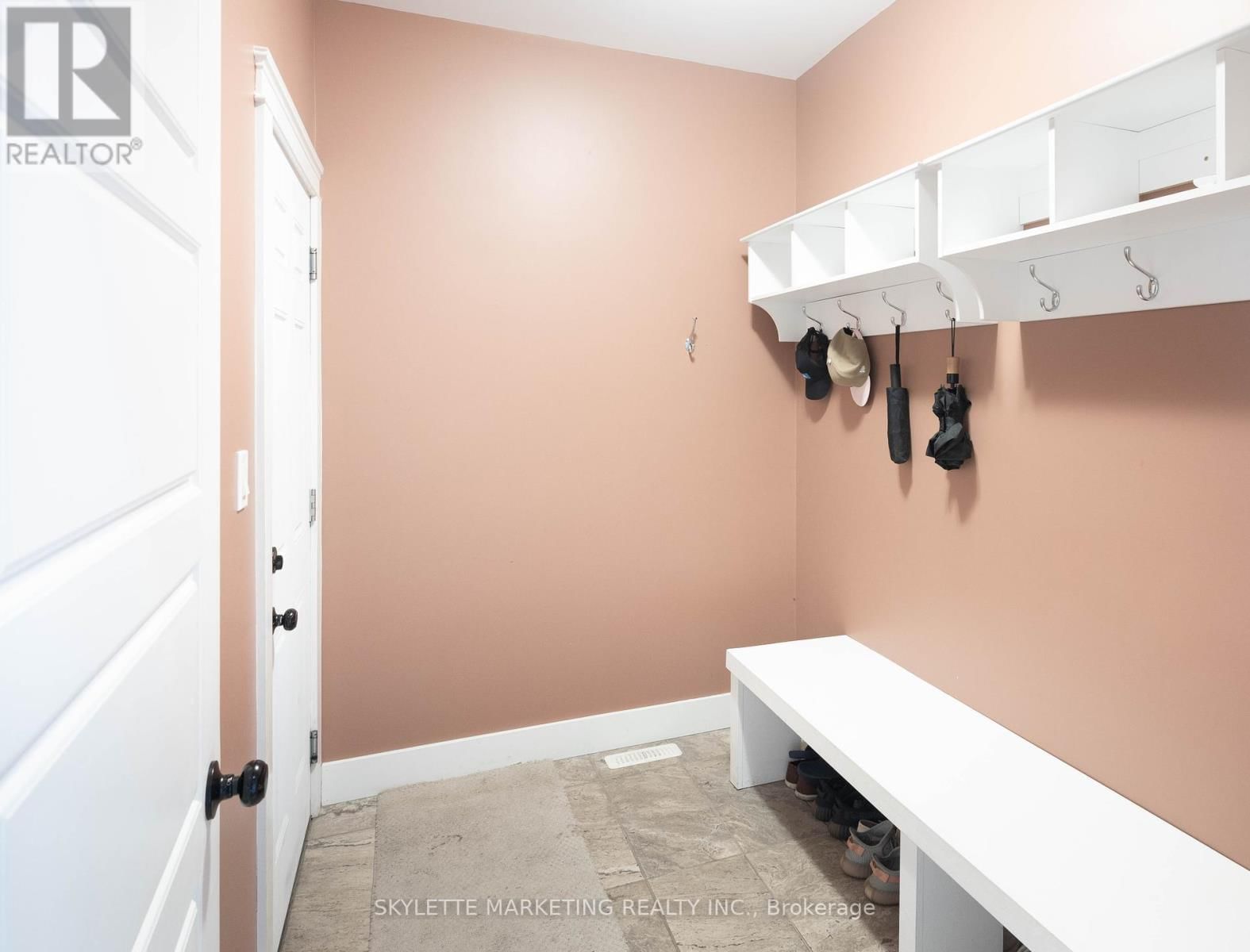 536 JULIANA DRIVE Image 40
