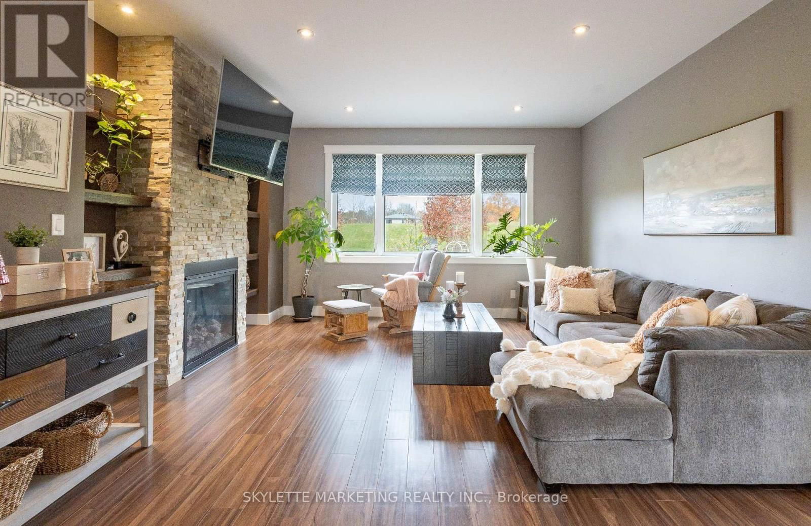 536 JULIANA DRIVE Image 9