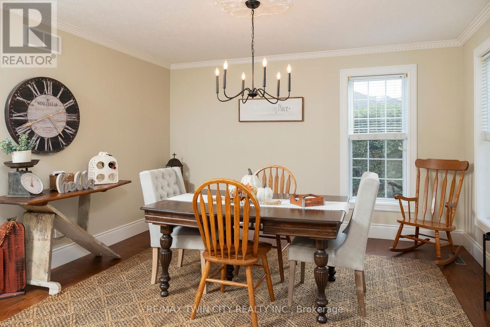145 JOHN STREET SOUTH Image 14