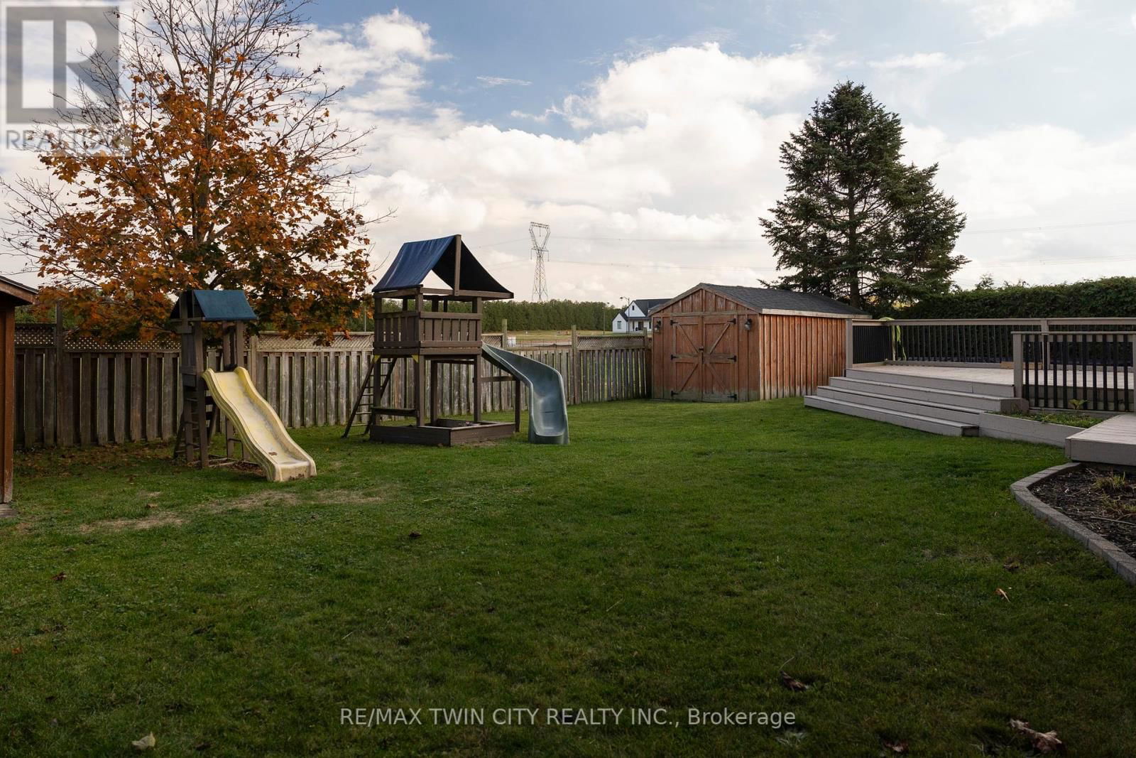 145 JOHN STREET SOUTH Image 6