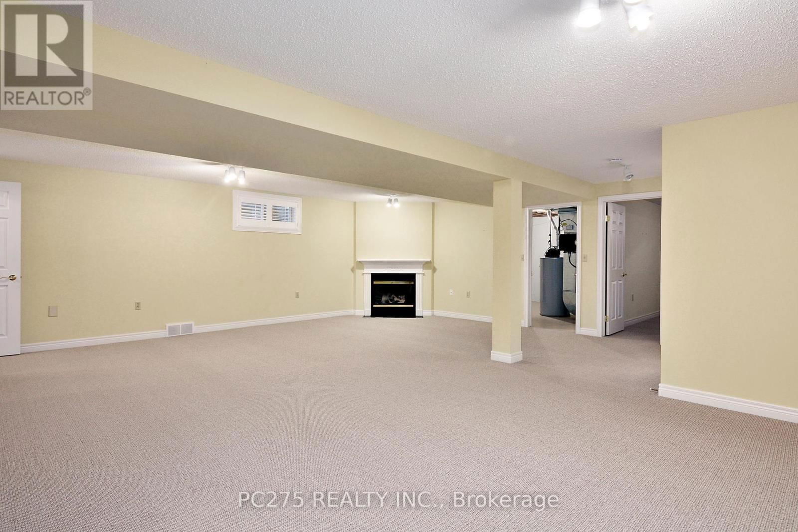 243 - 2025 MEADOWGATE BOULEVARD Image 21